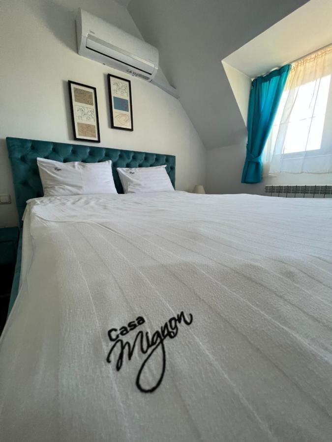 Casa Mignon Hotel Oradea Ngoại thất bức ảnh